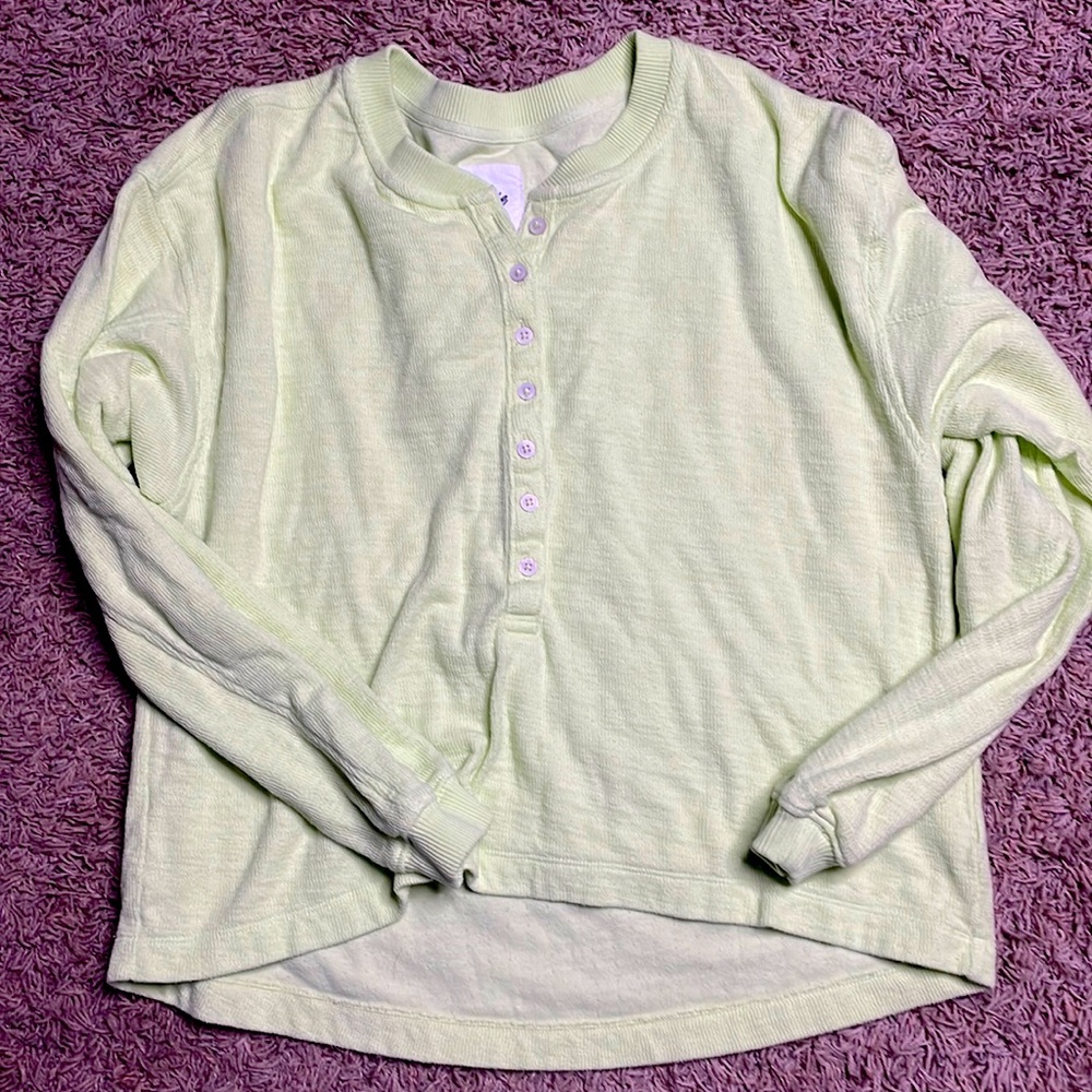 Aerie top